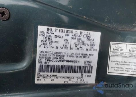 1996 Ford Explorer из США, поврежденный, VIN 1FMCU22X0TUD88234